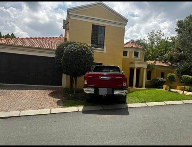 4 BEDROOM HOUSE FOR SALE IN KYALAMI ESTATES